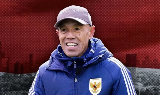 Simon Tahamata Kepala Scouting