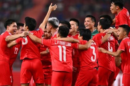 Vietnam naturalisasi pemain